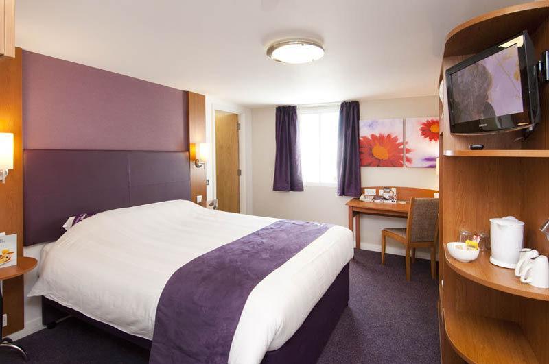 Premier Inn קילמרנוק מראה חיצוני תמונה